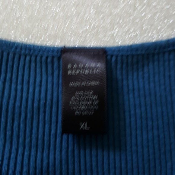 Banana Republic tops size Petite L & regular XL - Picture 2 of 3